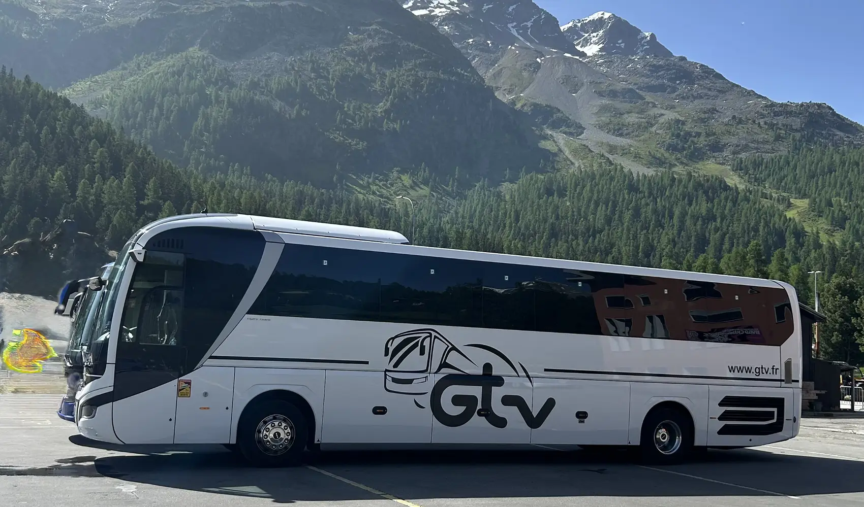 gtv-transports-sn-une-flotte-moderne-adaptee-a-chaque-groupe-1
